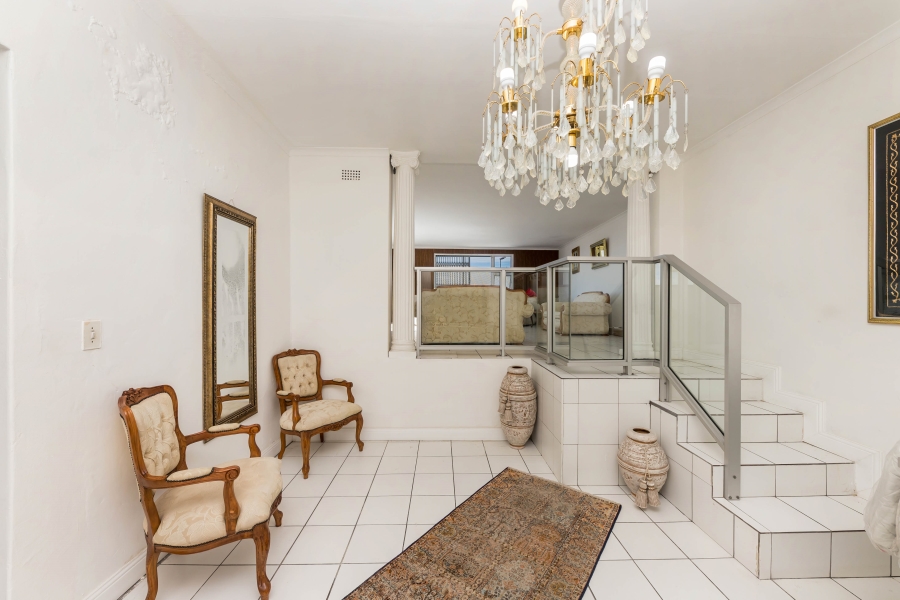 6 Bedroom Property for Sale in Walmer Estate Western Cape